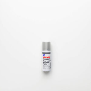 Spray protettivo per unghie e pelle